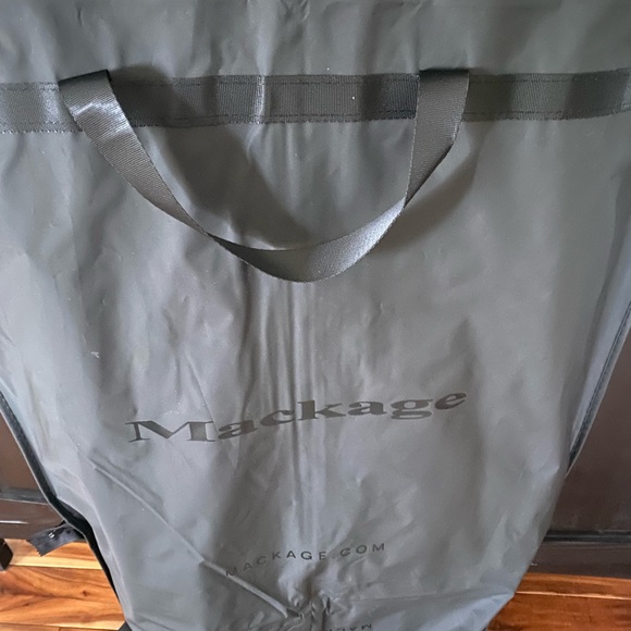 Brand new Mackage shearling coat with leather belt - Picture 7 of 11